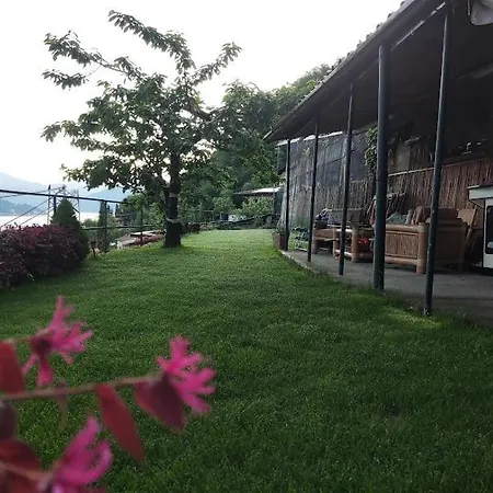 Mella House Garden Relax Ferienhaus