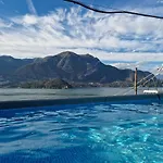 بيت للعطل Mella House Garden Relax