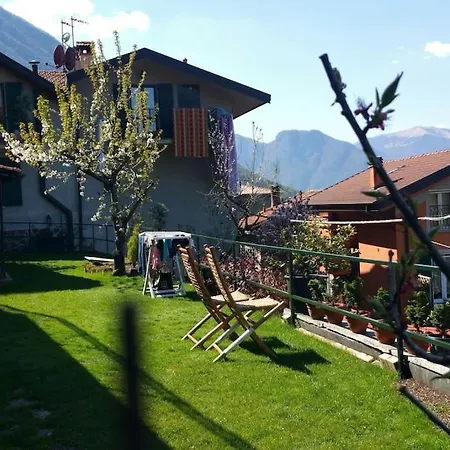 Mella House Garden Relax Holiday home