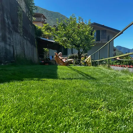 Mella House Garden Relax *