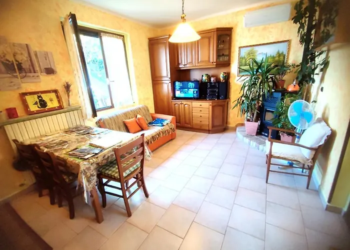 Mella House Garden Relax Semesterbostad Lezzeno