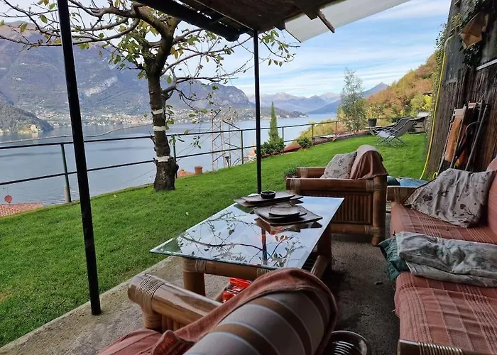 Semesterbostad Mella House Garden Relax Lezzeno