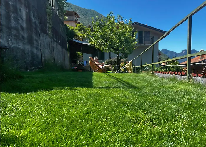 Mella House Garden Relax *