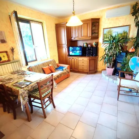 Mella House Garden Relax Tatil Evi Lezzeno